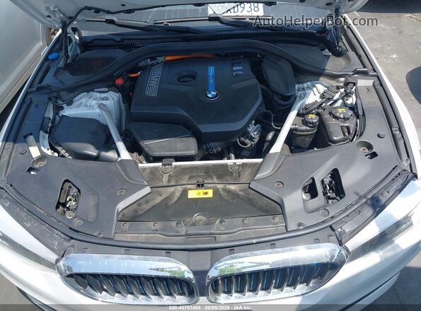 WBAJA9C51JB250573 2018 BMW 5 SERIES White Widok z tyłu