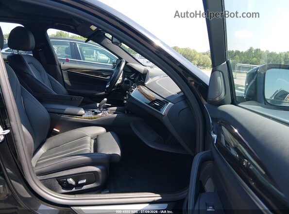 WBAJA9C52JB249416 2018 BMW 5 SERIES Черный Вид салона спереди