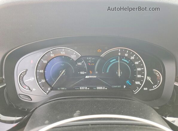 WBAJA9C52JB252865 2018 BMW 5 SERIES Silver Instrument cluster view