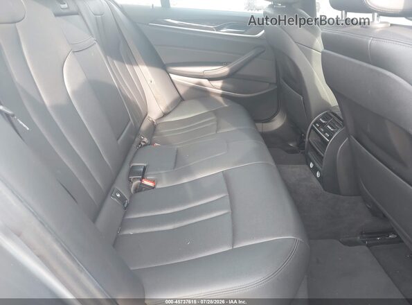 WBAJA9C54JB033177 2018 BMW 5 SERIES Gray VIN კოდის სტიკერის ხედი