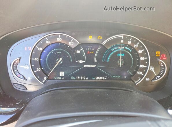 WBAJA9C54JB250471 2018 BMW 5 SERIES White Instrument cluster view