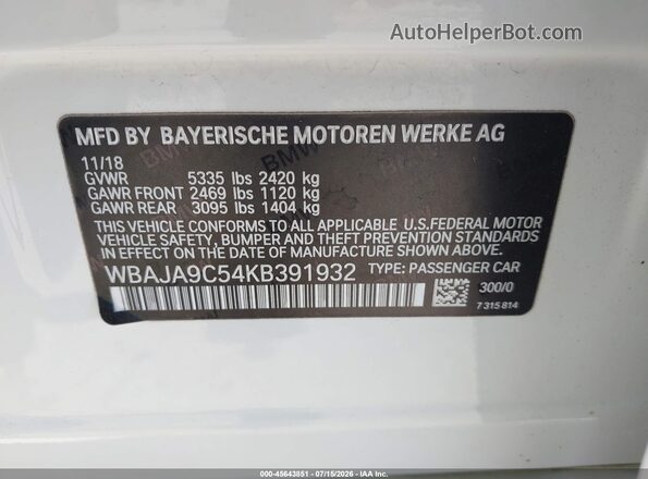 WBAJA9C54KB391932 2019 BMW 5 SERIES White Вид підкапотного простору