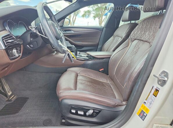 WBAJA9C57JB033139 2018 BMW 5 SERIES White Սալոնի դիմացի տեսք
