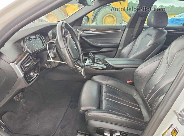 WBAJA9C5XJB032745 2018 BMW 5 SERIES White Вид салону спереду