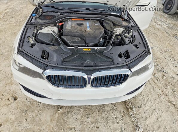 WBAJA9C5XJB032745 2018 BMW 5 SERIES White Вид задньої частини салону