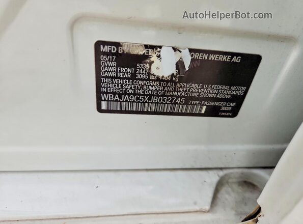 WBAJA9C5XJB032745 2018 BMW 5 SERIES White Вид підкапотного простору