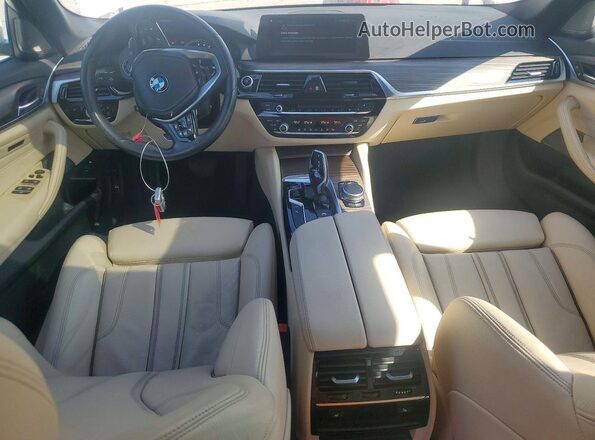 WBAJB1C55JB083990 2018 BMW 5 SERIES Белый Вид панели приборов
