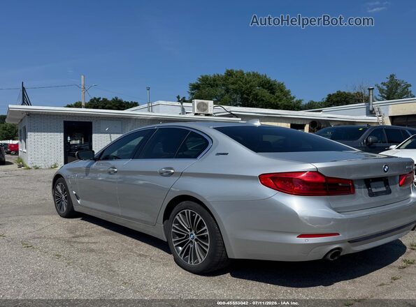 WBAJB1C56JB084145 2018 BMW 5 SERIES Silver Trasero izquierdo