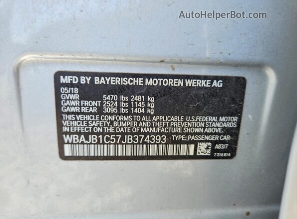 WBAJB1C57JB374393 2018 BMW 5 SERIES Silver Widok komory silnika