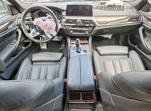 WBAJB1C5XKB375300 2019 BMW 5 SERIES Blue Առջևի վահանակի տեսք