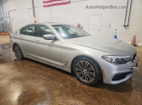 WBAJB1C5XKB376270 2019 BMW 5 SERIES Silver Delantero derecho