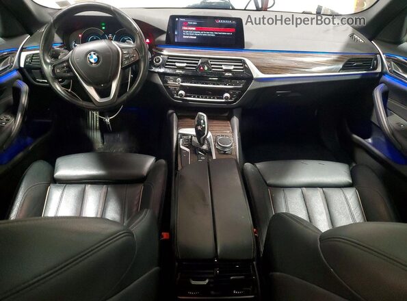 WBAJB1C5XKB376270 2019 BMW 5 SERIES Silver Vista del salpicadero