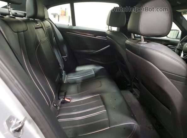 WBAJB1C5XKB376270 2019 BMW 5 SERIES Silver Vista de los asientos traseros