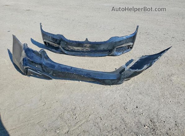 WBAJB9C50KB464629 2019 BMW M5 Black Engine compartment view