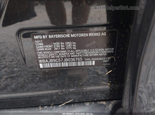 WBAJB9C57JB036765 2018 BMW 5 SERIES Black Շարժիչի բաժամունքի տեսք