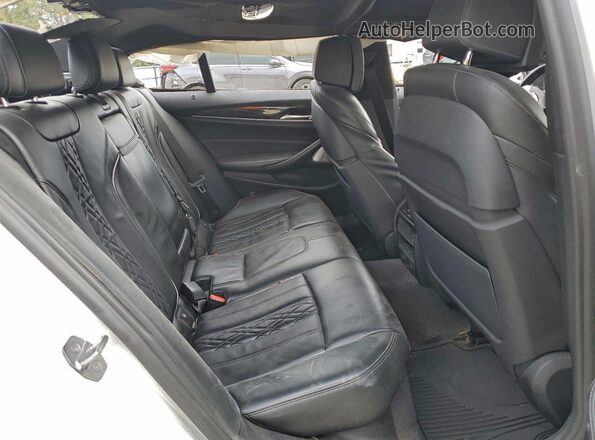 WBAJE5C30HG477830 2017 BMW 5 SERIES White Widok tylnych siedzeń