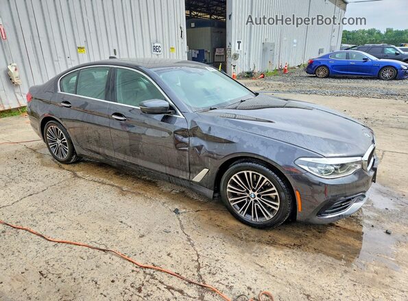 WBAJE5C34HWA92215 2017 BMW 5 SERIES Gray Front right