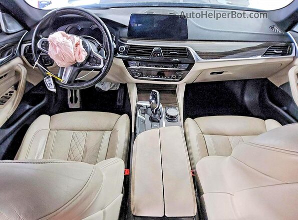 WBAJE5C35HG477841 2017 BMW 5 SERIES Gray Вид панелі приладів
