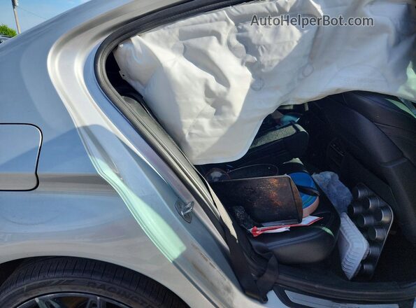 WBAJE5C50KWW16868 2019 BMW 5 SERIES Silver Rear seats view