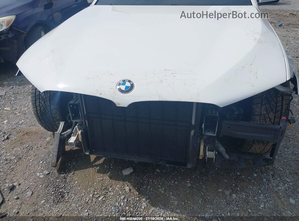 WBAJE5C56KWW27003 2019 BMW 5 SERIES White Vista frontal