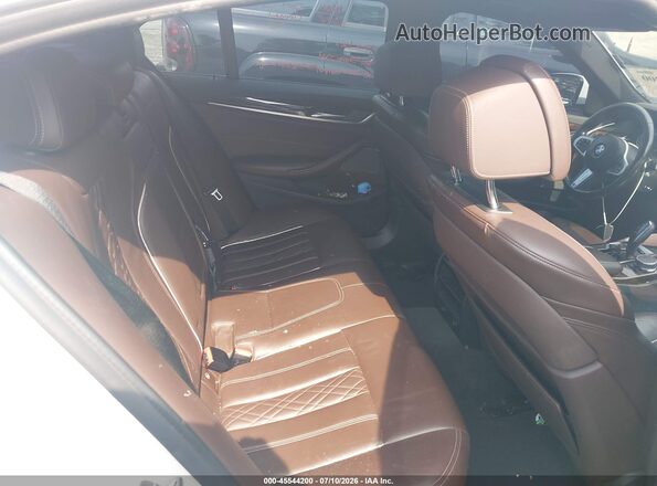 WBAJE5C56KWW27003 2019 BMW 5 SERIES White Vista de la etiqueta del VIN