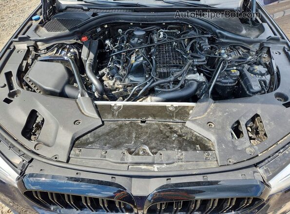 WBAJE5C58JG918580 2018 BMW 5 SERIES Blue Vista interior trasera
