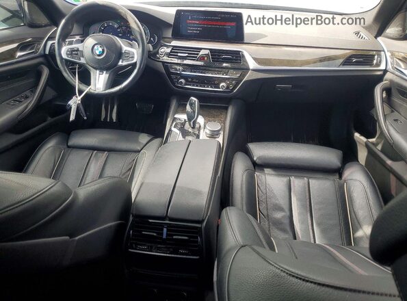 WBAJE5C58KWW17606 2019 BMW 5 SERIES Gray Вид панелі приладів