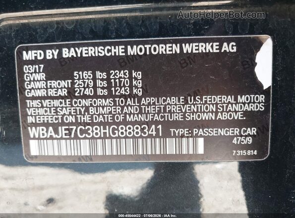 WBAJE7C38HG888341 2017 BMW 5 SERIES Black Vista del compartimento del motor