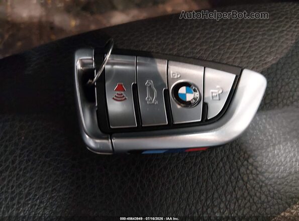 WBAJE7C38HG890946 2017 BMW 5 SERIES Black Widok deski rozdzielczej