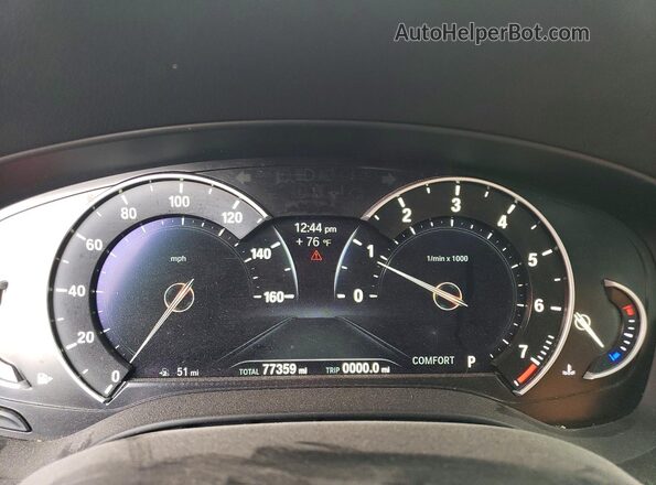 WBAJE7C38HWA03399 2017 BMW 5 SERIES Blue Սարքավորումների վահանակի տեսք