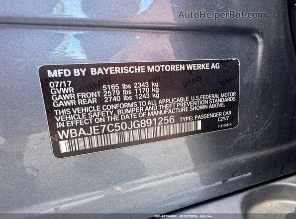 WBAJE7C50JG891256 2018 BMW 5 SERIES Gray ძრავის განყოფილების ხედი