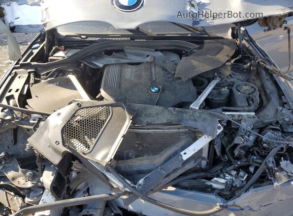 WBAJE7C50KWD53988 2019 BMW 5 SERIES Gray Rear interior view
