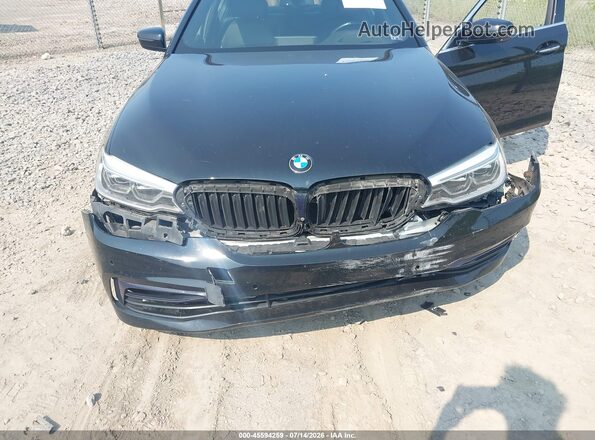 WBAJE7C52JWC55379 2018 BMW 5 SERIES Black Widok z przodu