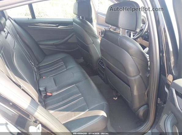 WBAJE7C52JWC55379 2018 BMW 5 SERIES Black Widok naklejki z numerem VIN
