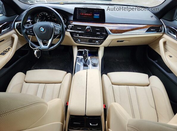 WBAJE7C52KWW38141 2019 BMW 5 SERIES Синий Вид панели приборов