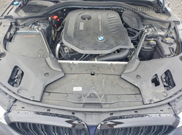 WBAJE7C53JWC55309 2018 BMW 5 SERIES Gray Widok wnętrza z tyłu