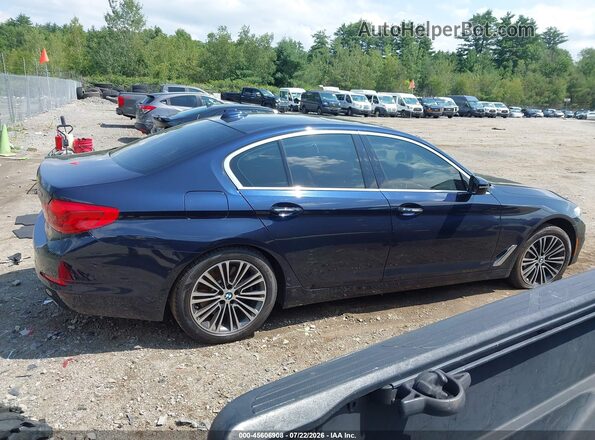 WBAJE7C59JWD52370 2018 BMW 5 SERIES Dark Blue Widok wnętrza z tyłu