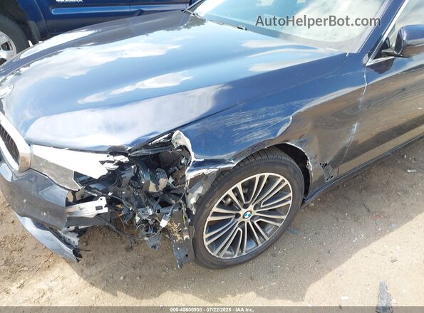 WBAJE7C59JWD52370 2018 BMW 5 SERIES Dark Blue Widok z przodu