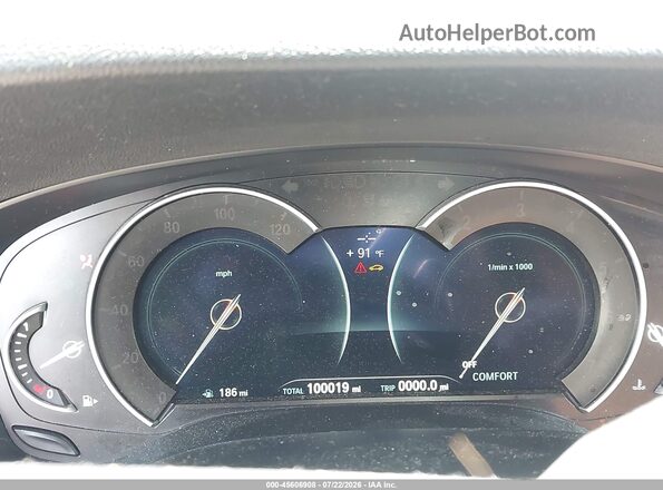WBAJE7C59JWD52370 2018 BMW 5 SERIES Dark Blue Widok tylnych siedzeń