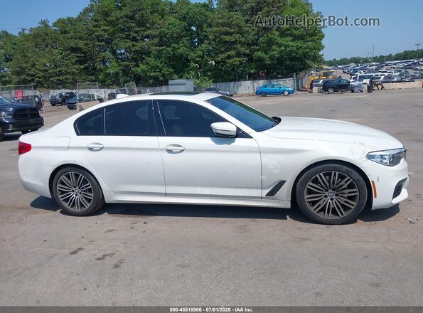 WBAJE7C5XKWW20910 2019 BMW 5 SERIES White Rear interior view