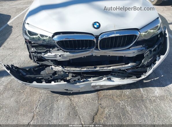 WBAJR3C04LWW63545 2020 BMW 5 SERIES White Դիմացի տեսք