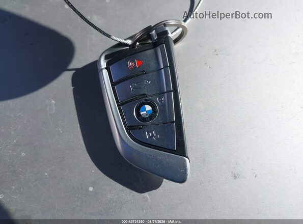 WBAJR3C04LWW63545 2020 BMW 5 SERIES White Առջևի վահանակի տեսք