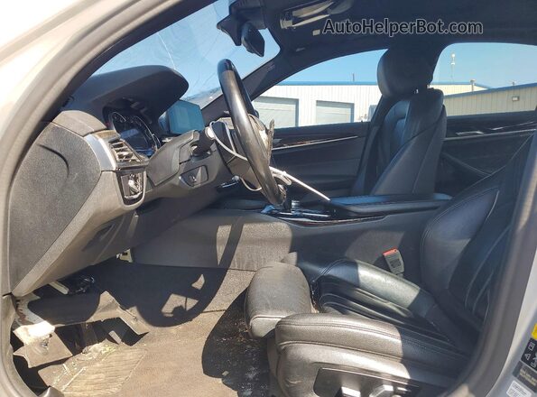 WBAJR7C05LWW65201 2020 BMW 5 SERIES Silver Вид салону спереду