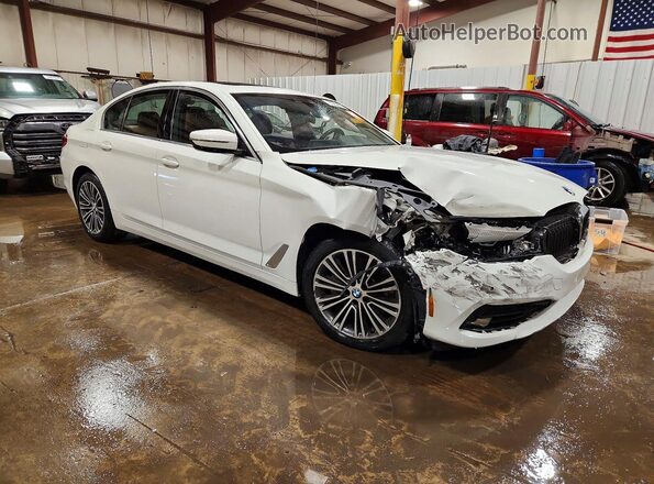 WBAJR7C06LCD65137 2020 BMW 5 SERIES White Front right