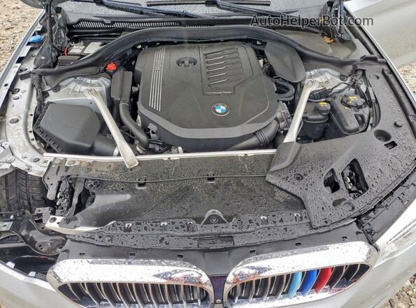 WBAJS3C00LWW68620 2020 BMW 5 SERIES Silver Widok wnętrza z tyłu