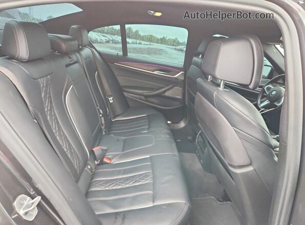 WBAJS3C06LCE19646 2020 BMW 5 SERIES Gray Հետևի նստատեղերի տեսք