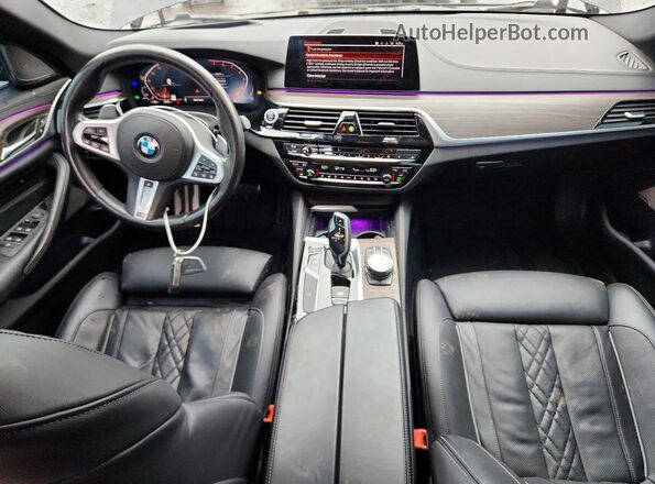WBAJS3C06LCE19646 2020 BMW 5 SERIES Gray Առջևի վահանակի տեսք