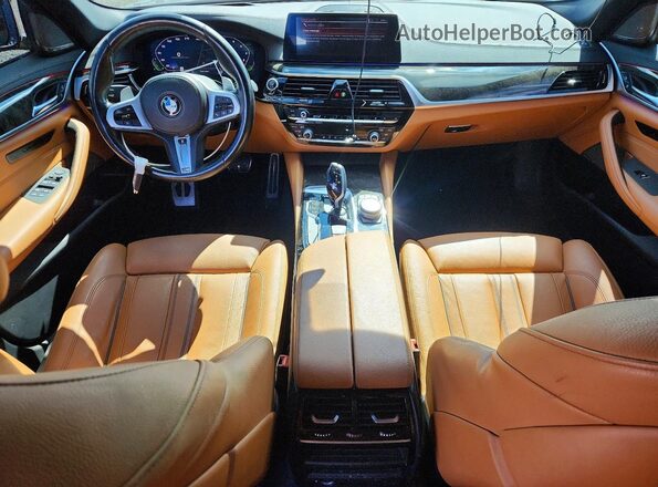 WBAJS7C02LCE14810 2020 BMW M5 Silver Widok deski rozdzielczej