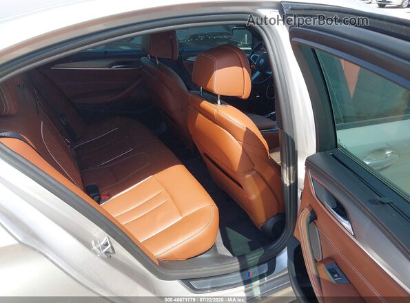 WBAJS7C03LCD45481 2020 BMW 5 SERIES Silver VIN კოდის სტიკერის ხედი