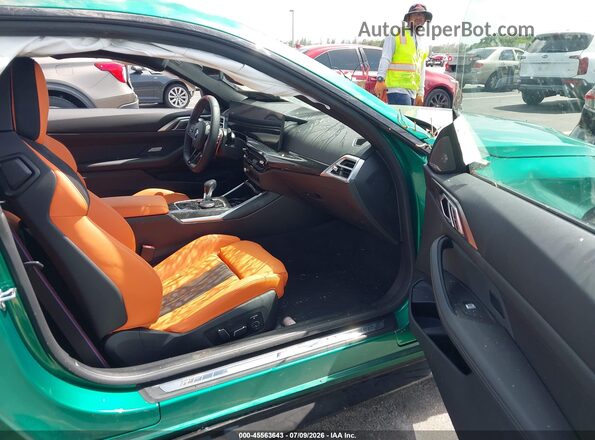 WBS23HK04VCY19331 2027 BMW M4 Green Vista interior delantera